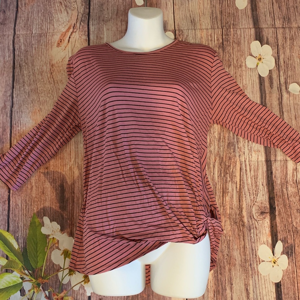 Women’s Boutique 3/4 length striped tie knot top